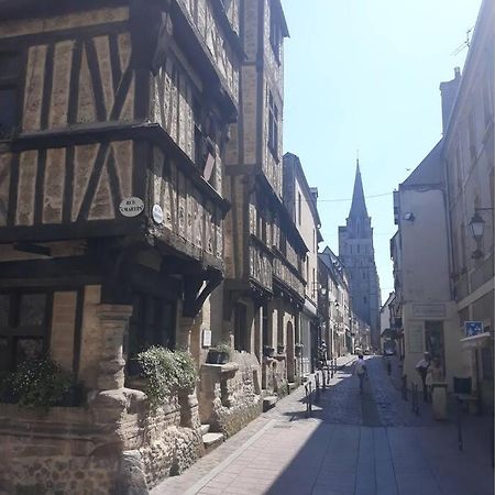 Au Coeur Du Vieux Bayeux, Logement De Charme 아파트 외부 사진
