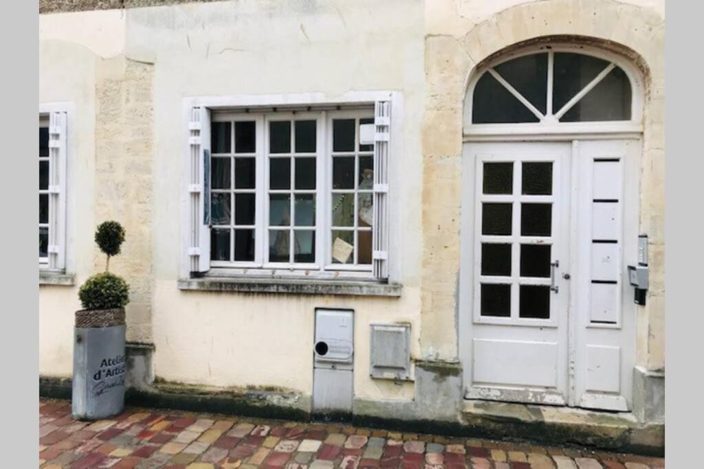 Au Coeur Du Vieux Bayeux, Logement De Charme 아파트 외부 사진